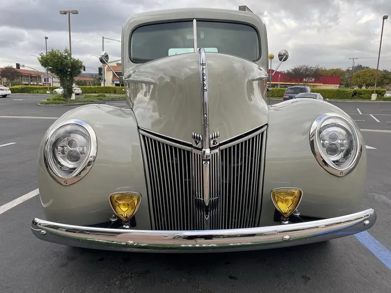 Ford Pickup