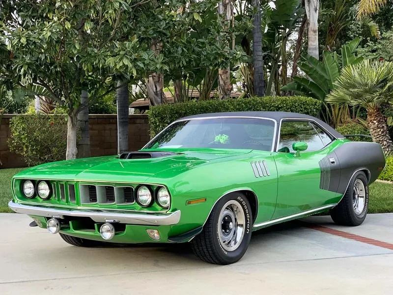 Plymouth Barracuda