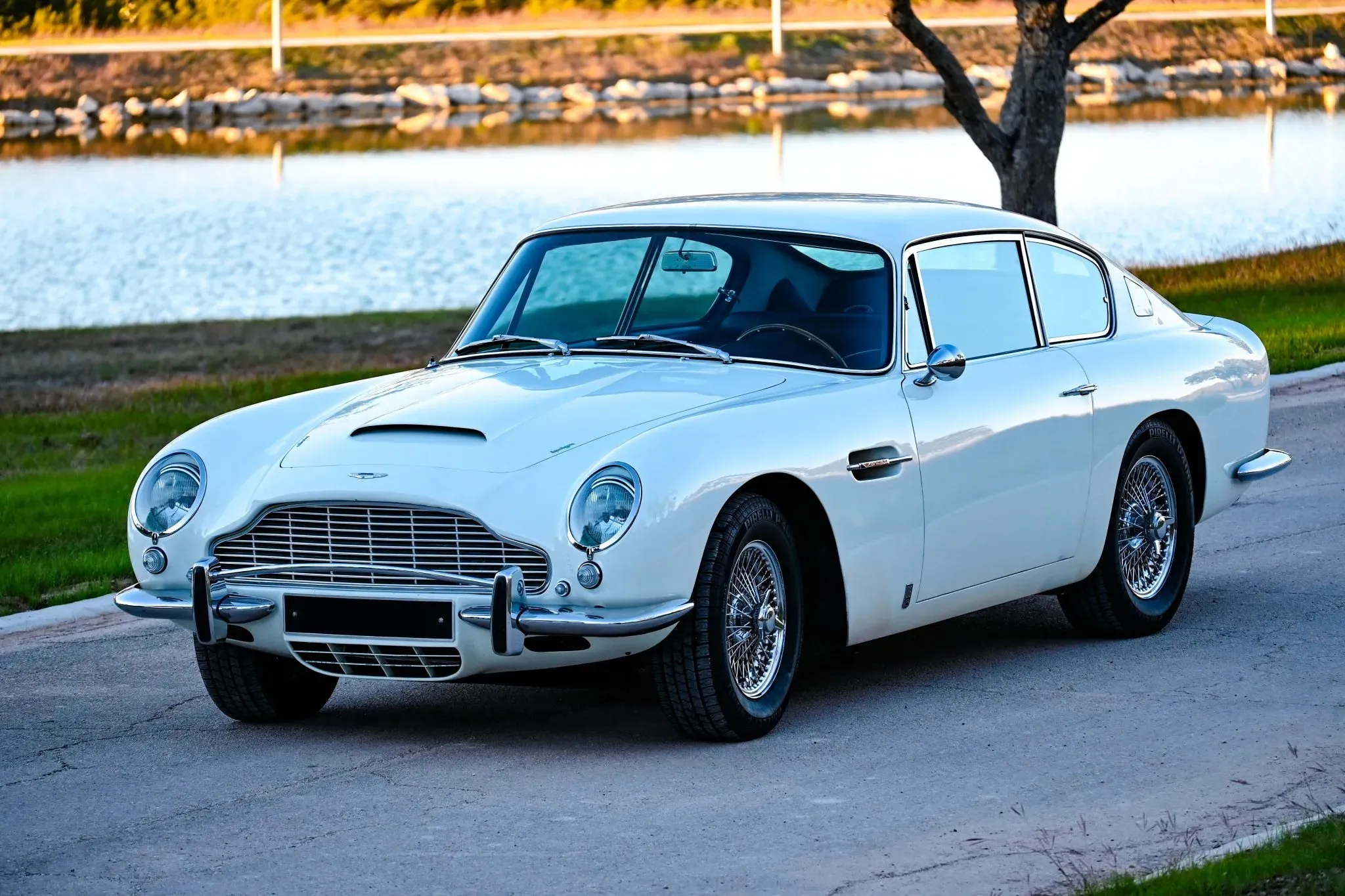 1966 Aston Martin DB6 Vantage