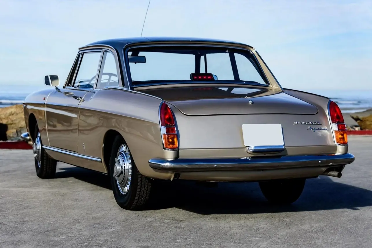 Peugeot 404 Pininfarina