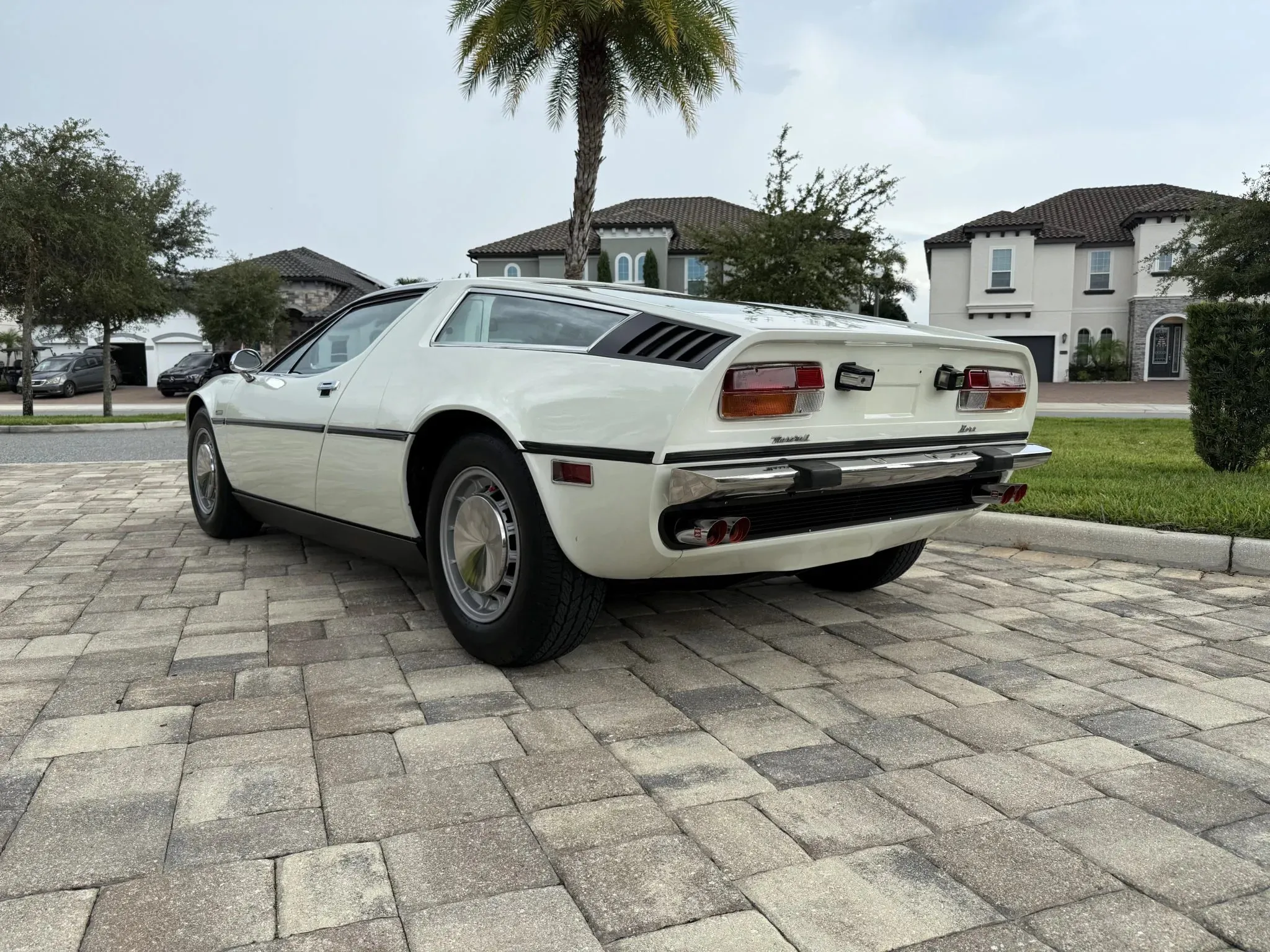 Maserati Bora