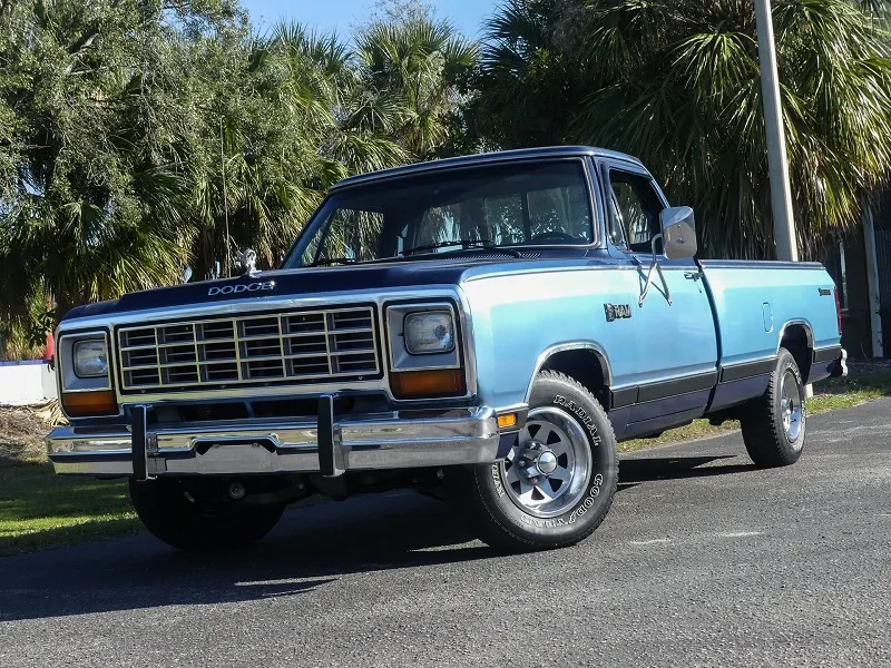Dodge Ram D-150