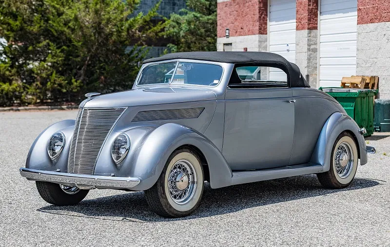 1937 Ford Model 78 Deluxe Roadster