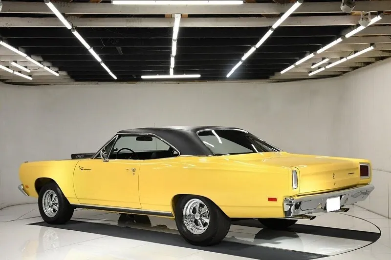 Plymouth Road Runner