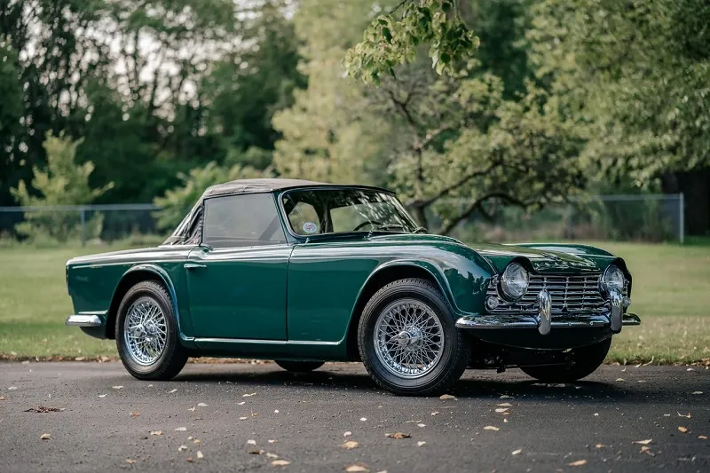 Triumph TR4