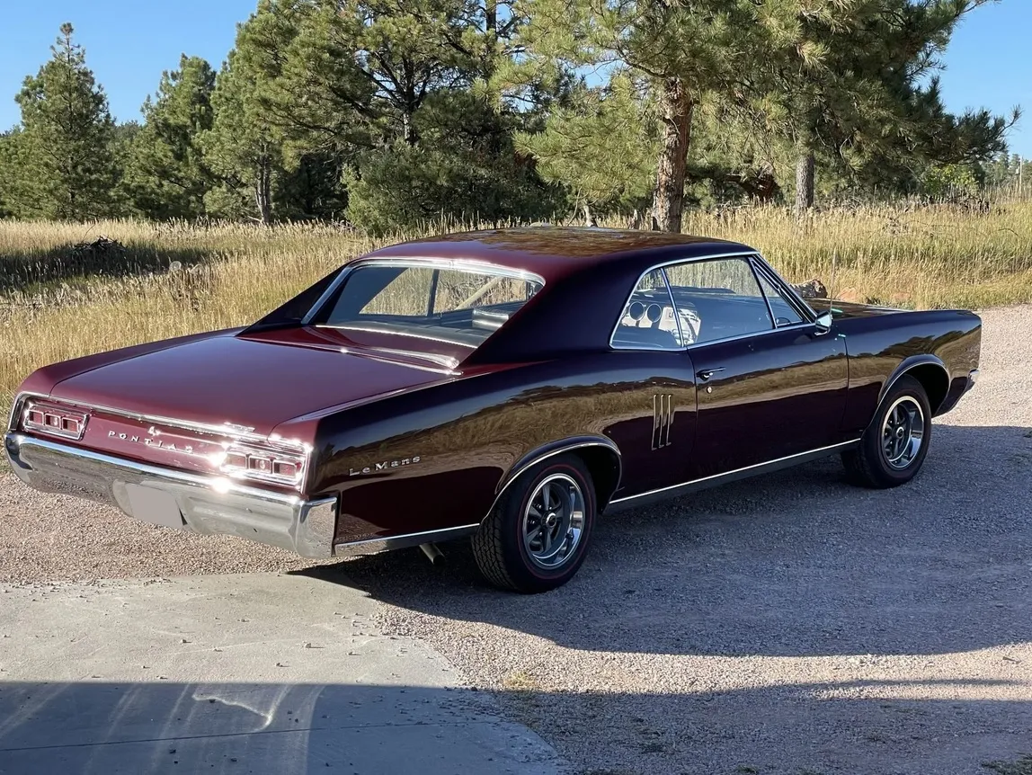 Pontiac LeMans