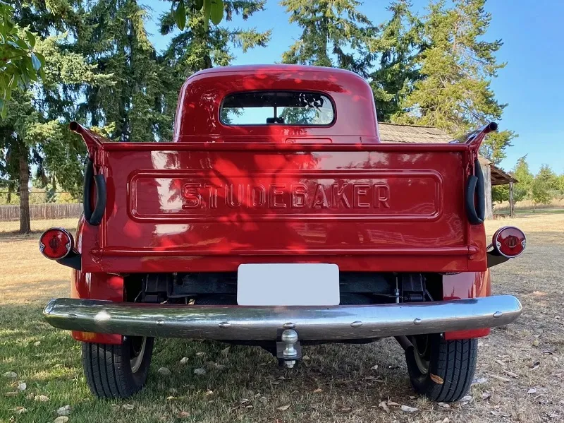 Studebaker M5