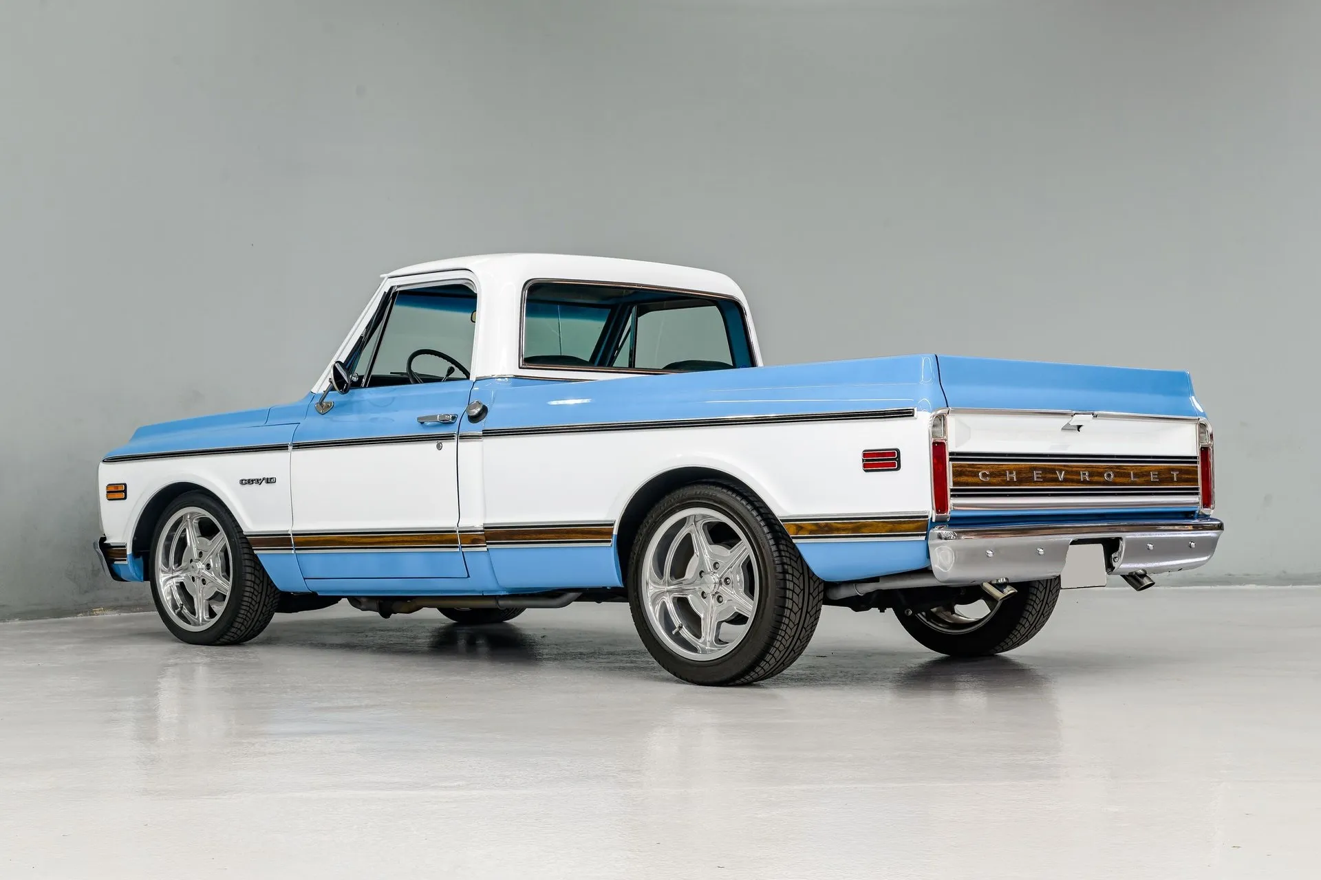 Chevrolet CST10