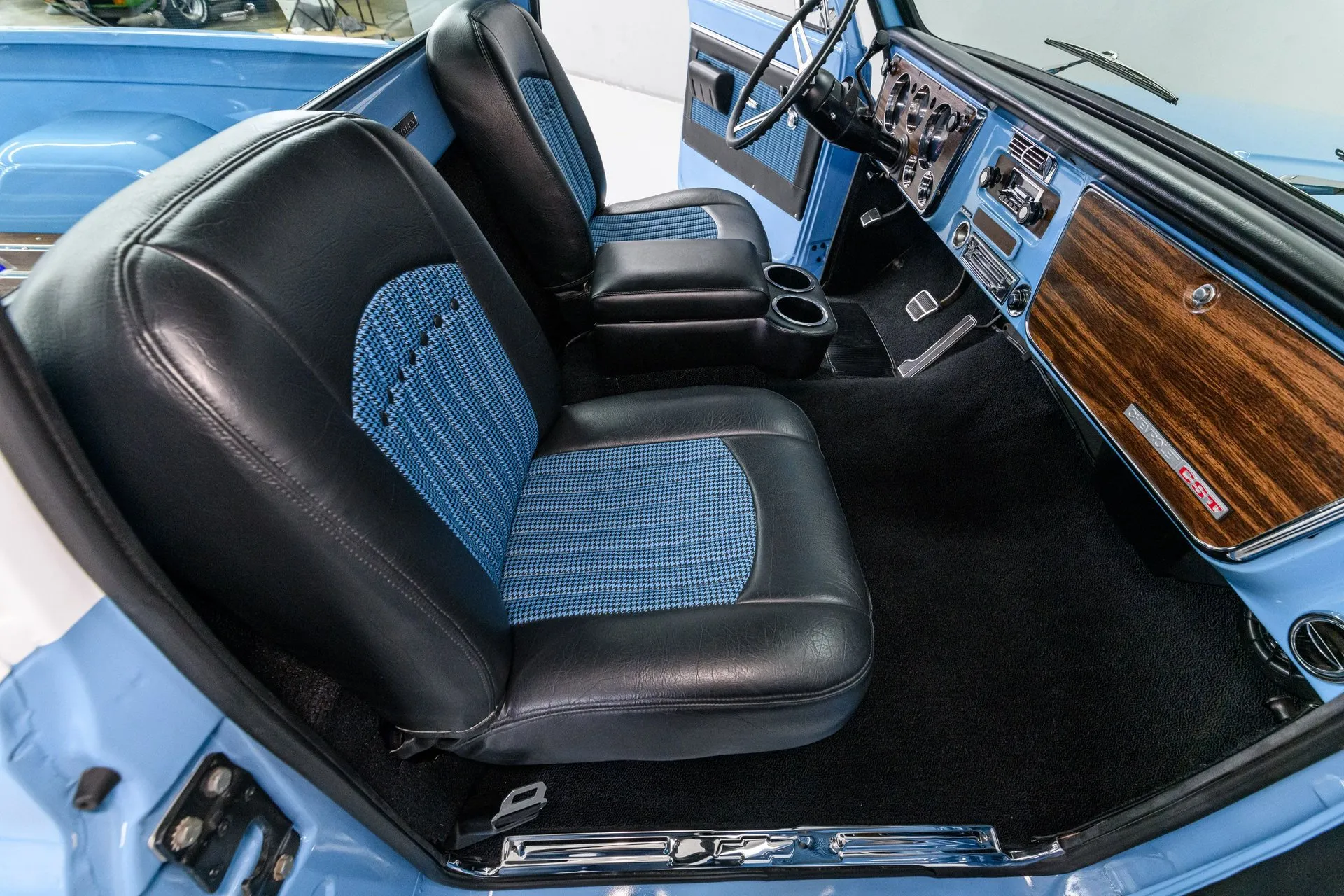 Chevrolet CST10