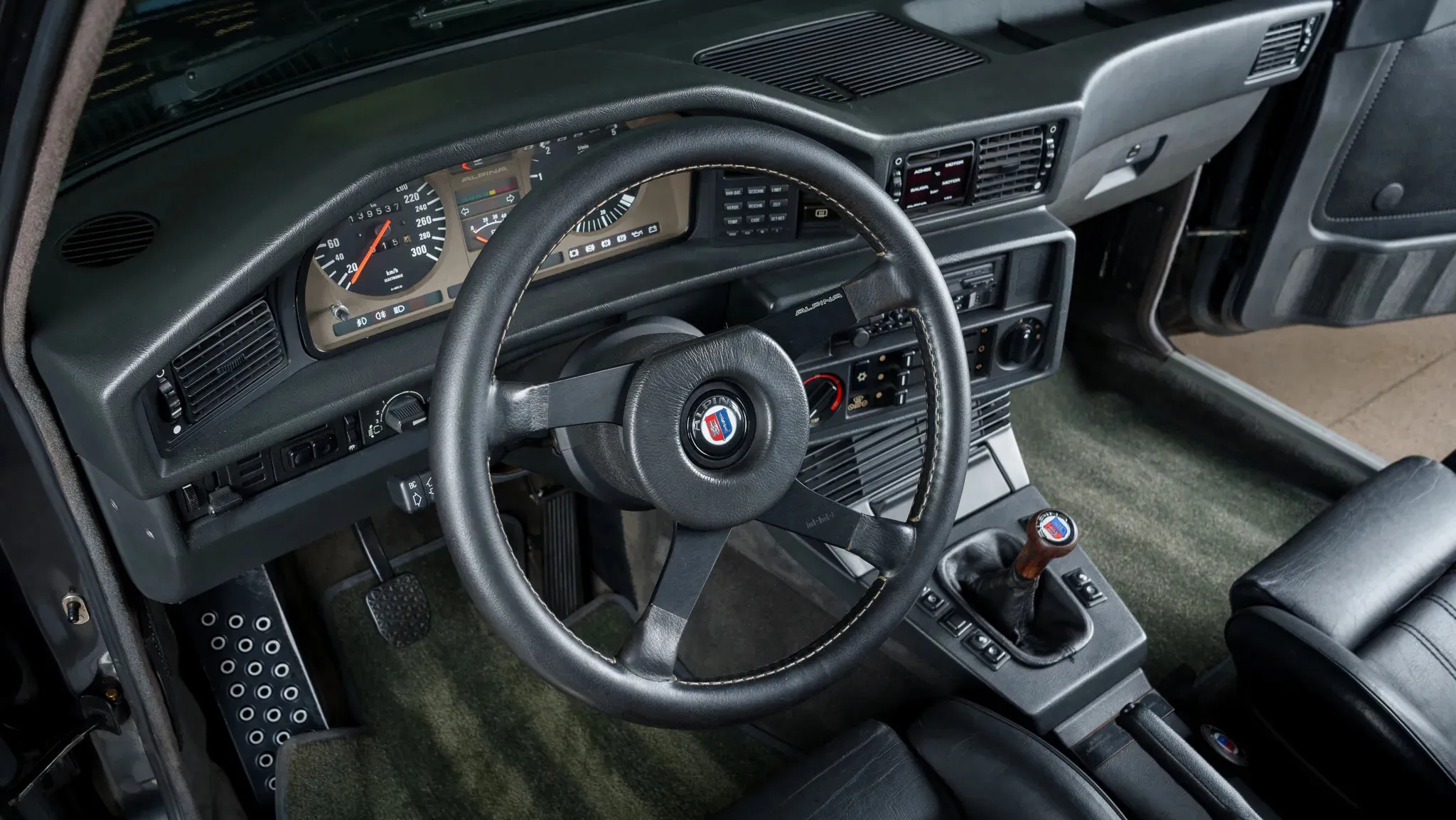 BMW Alpina B7