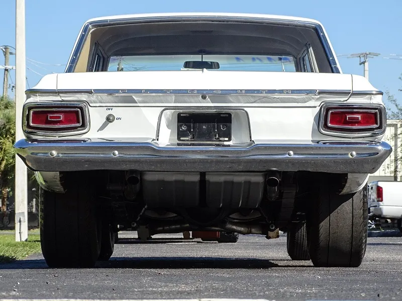 Plymouth Savoy
