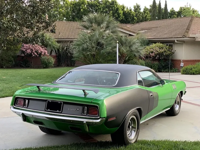 Plymouth Barracuda
