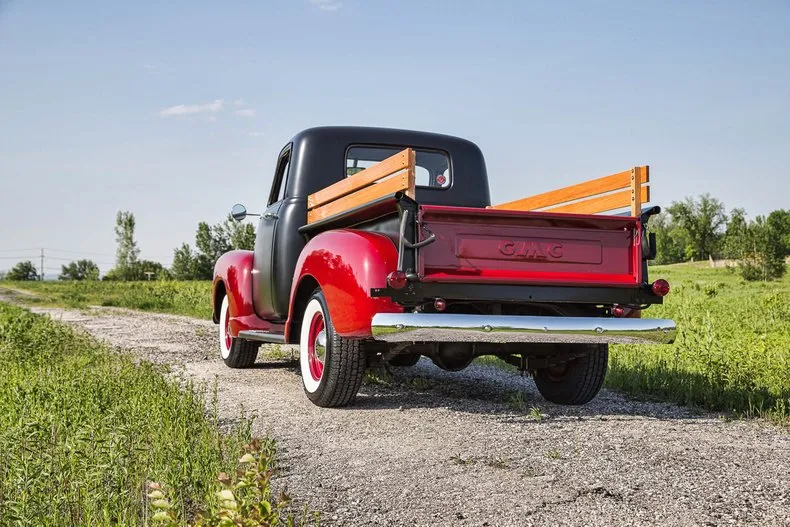 GMC 100