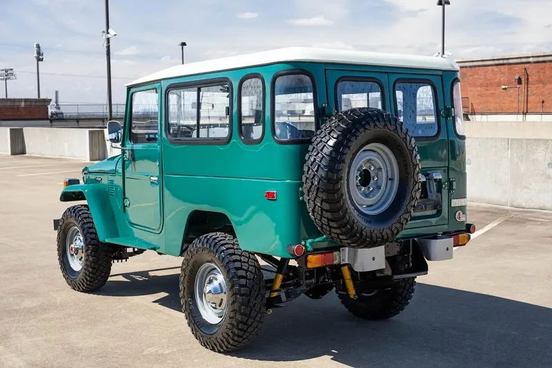 Toyota Land Cruiser