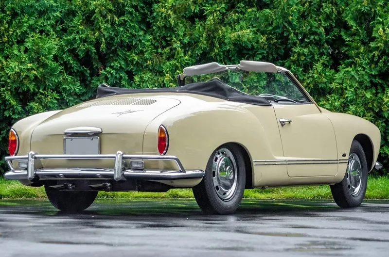Volkswagen Karmann Ghia