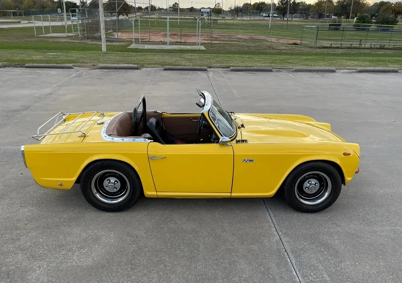 Triumph TR4