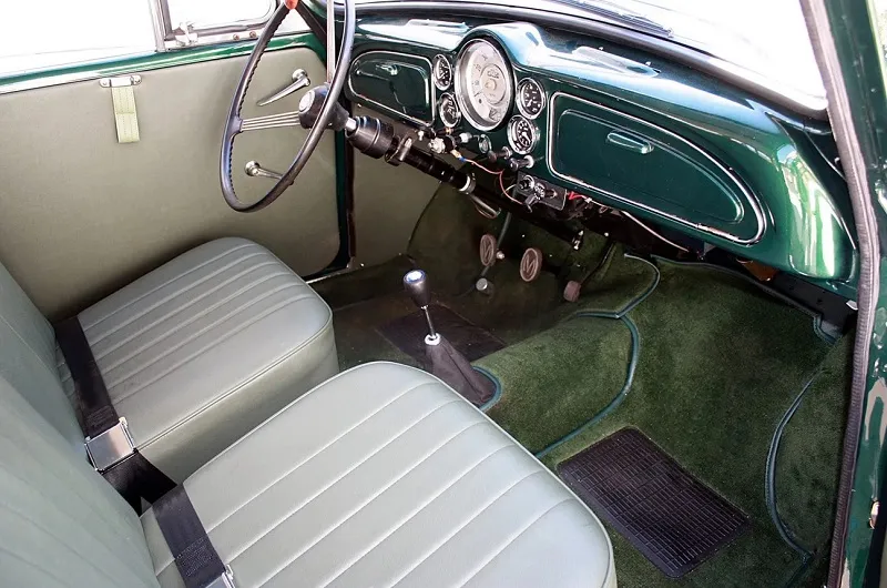 Morris Minor