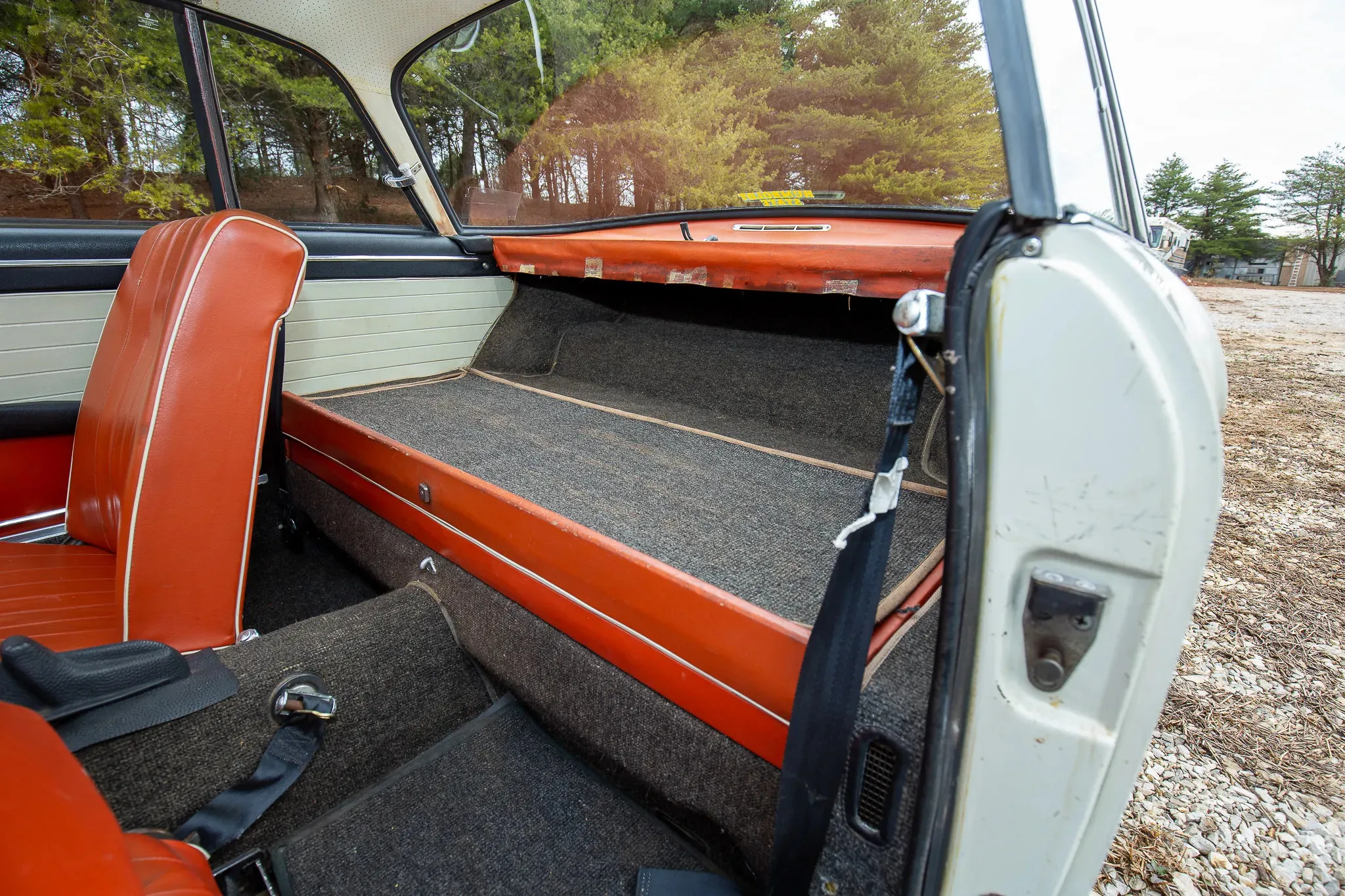Volkswagen Karmann Ghia
