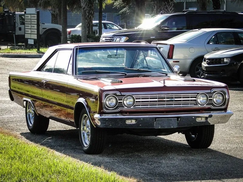 Plymouth Belvedere