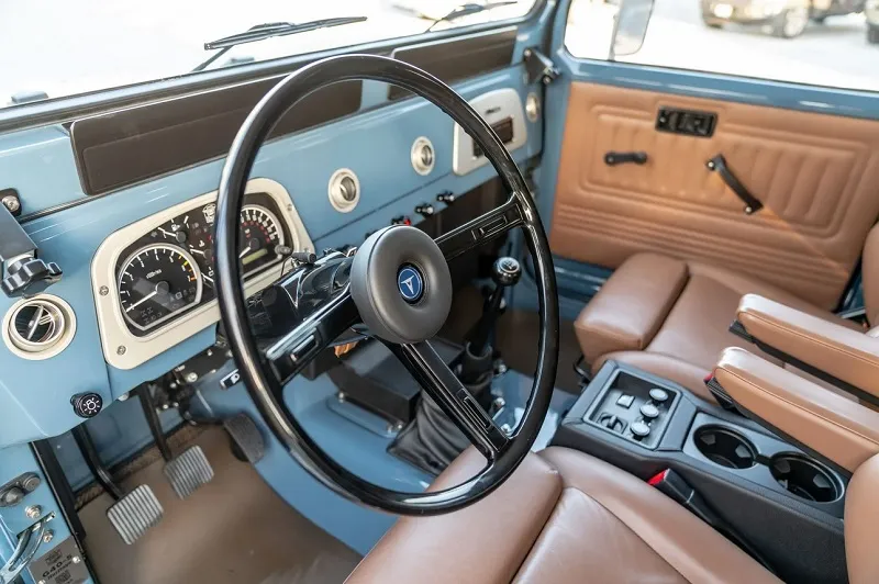 Toyota Land Cruiser FJ40