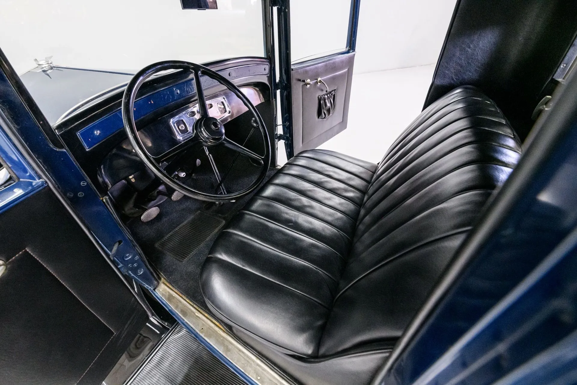 Chrysler 66 CJ