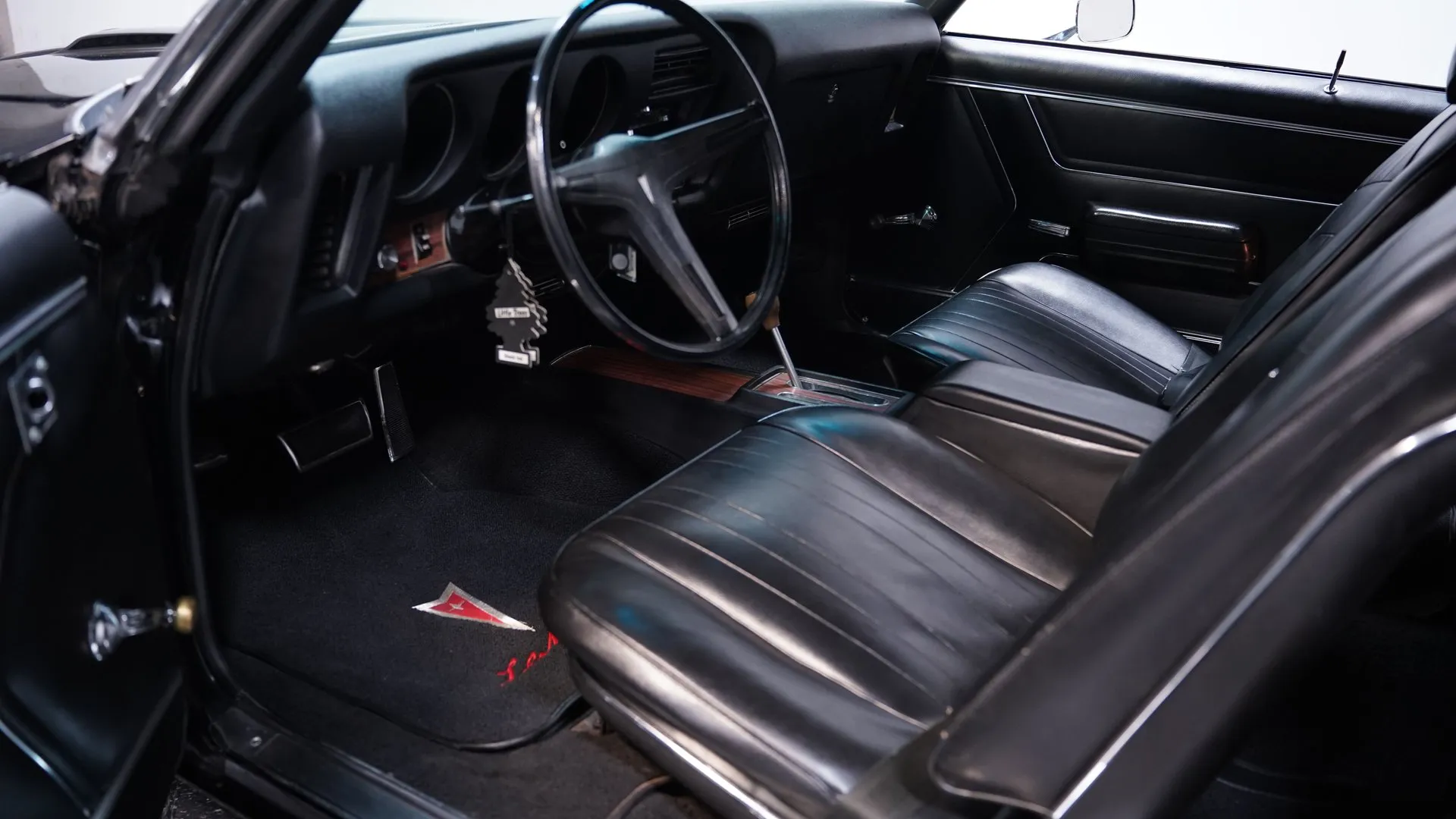 Pontiac LeMans